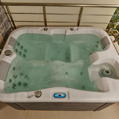 Volta And Aparthotel